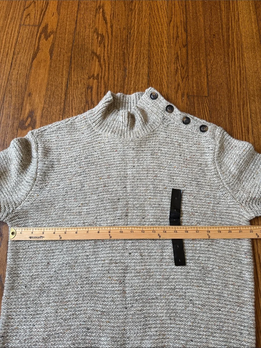 NWT Banana Republic Tweed Mock Neck Shoulder Button Sweater Large Beige Fleck